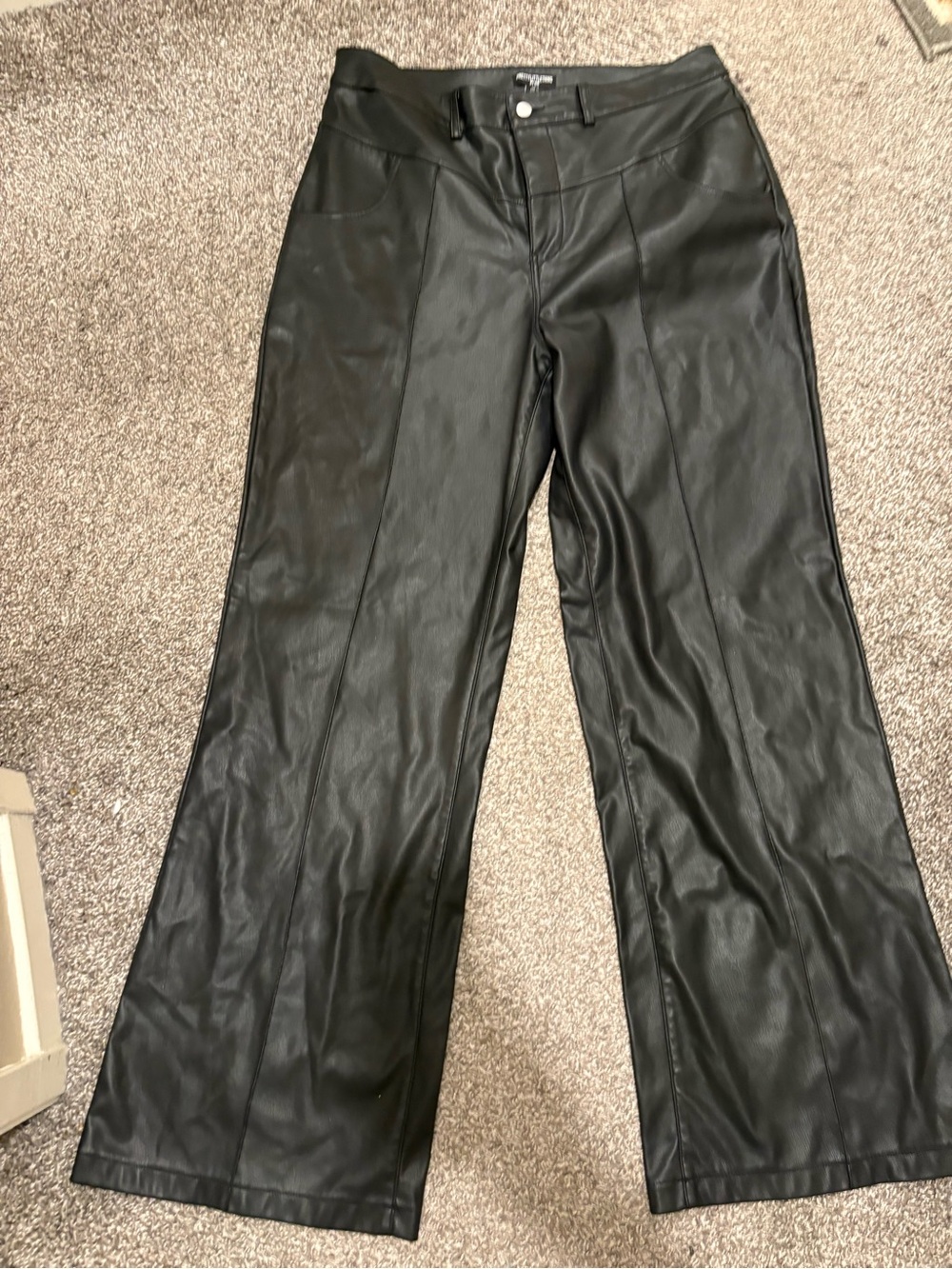 Pretty Little Things Plus Black Faux Leather Wide-Leg Pants size 16